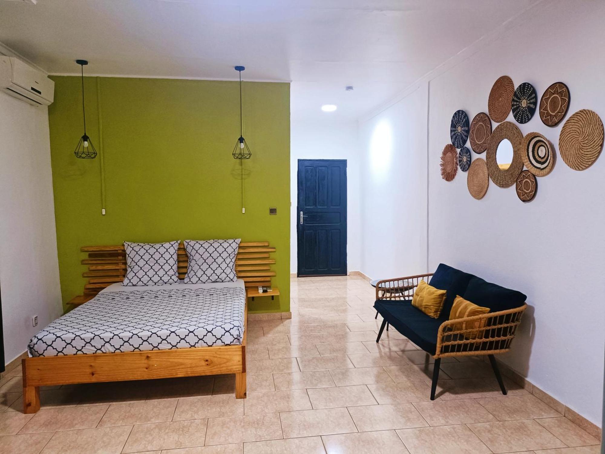 Hotel O'Jasmin Mamoudzou Esterno foto